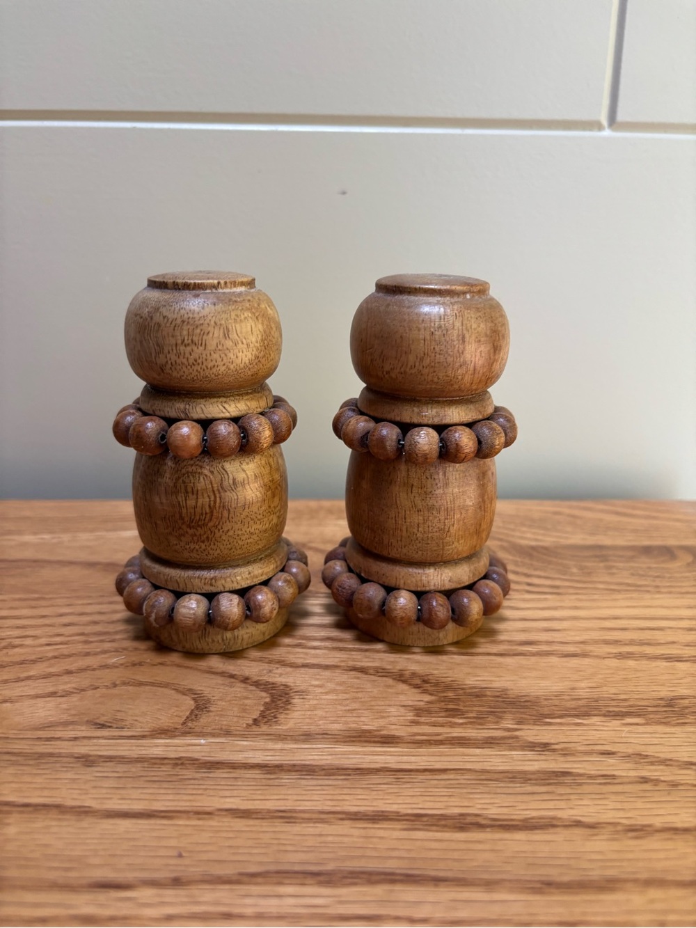 Mud pie wood bead salt and pepper shakers, BoHo
